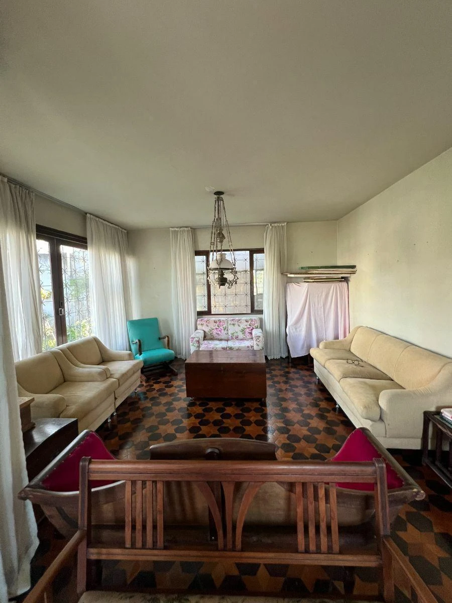 Casa, 240 m², con espacio de home office