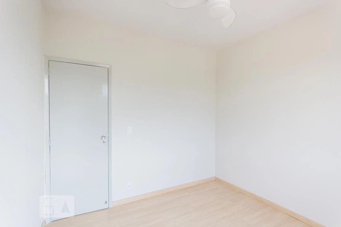 Apartamento, 130 m², com piso de madeira ou laminado — photo 34