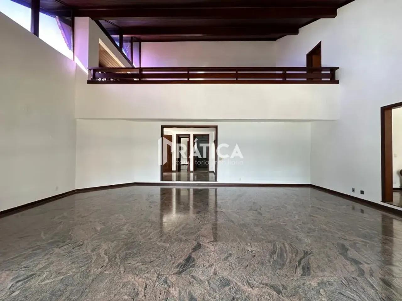 House with 5 bedrooms and 5 bathrooms, balcony grill — photo 12