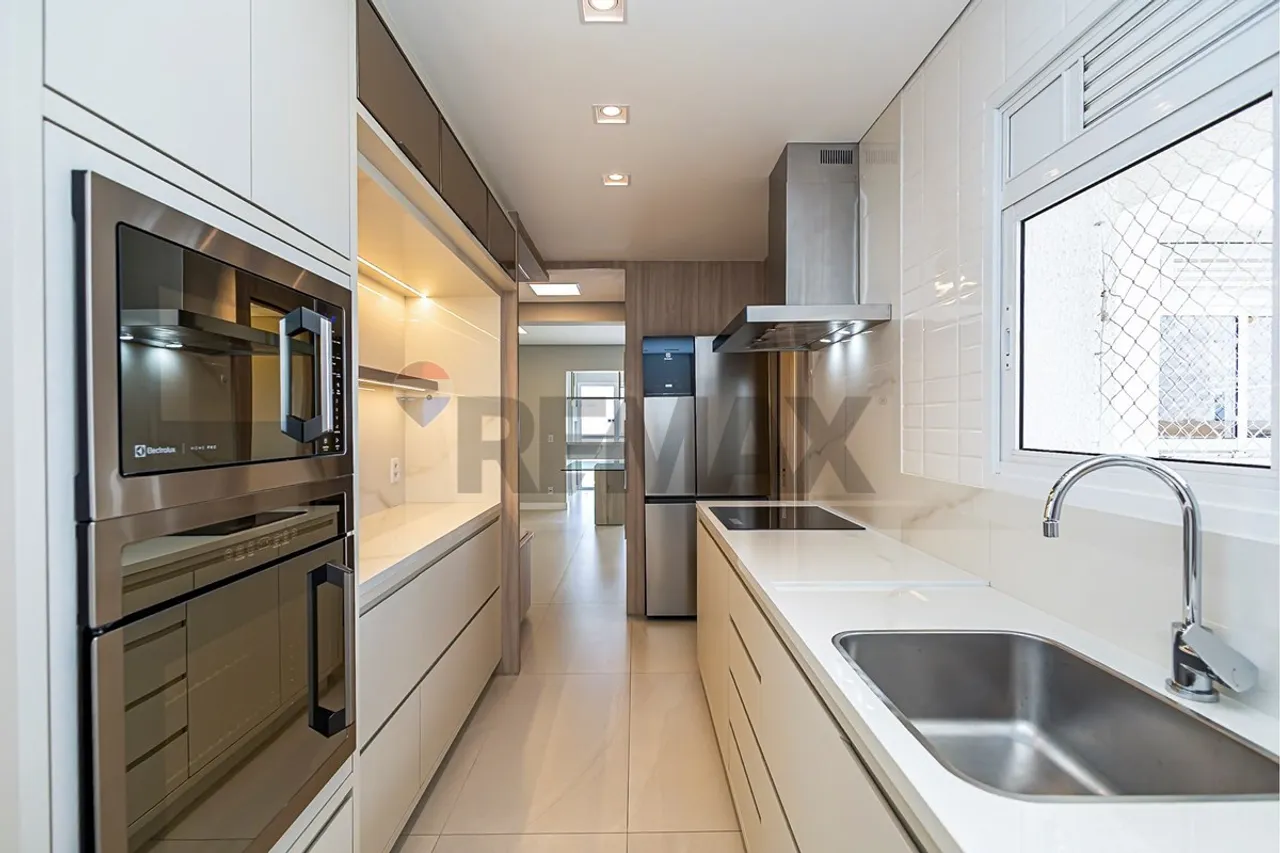 113 m² furnished apartment with 2 bedrooms and open-plan kitchen — photo 4