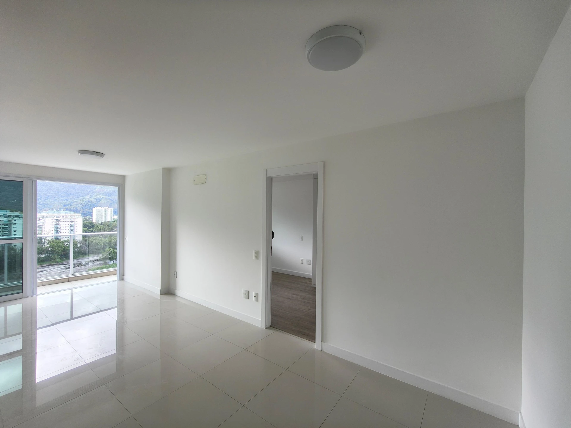 Apartamento, 82 m², com janelas do piso ao teto — photo 10