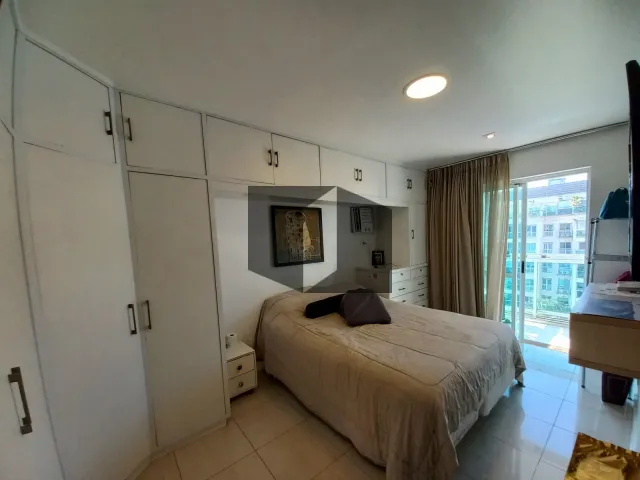 Furnished apartment with open-plan kitchen and 3 bedrooms — photo 4