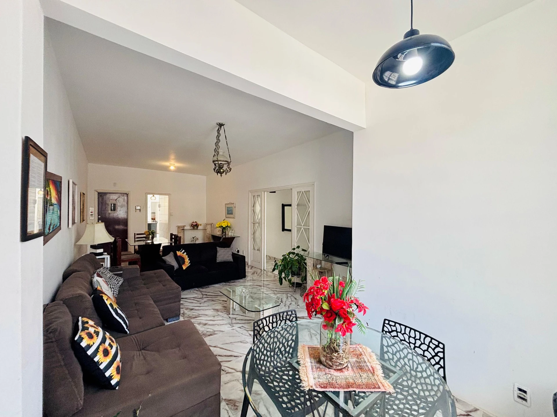3-bedroom apartment with a water view — photo 11