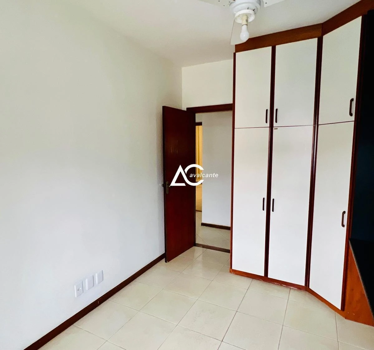 Дом 200 м² с отдельной кухней и 3 парковками — photo 11