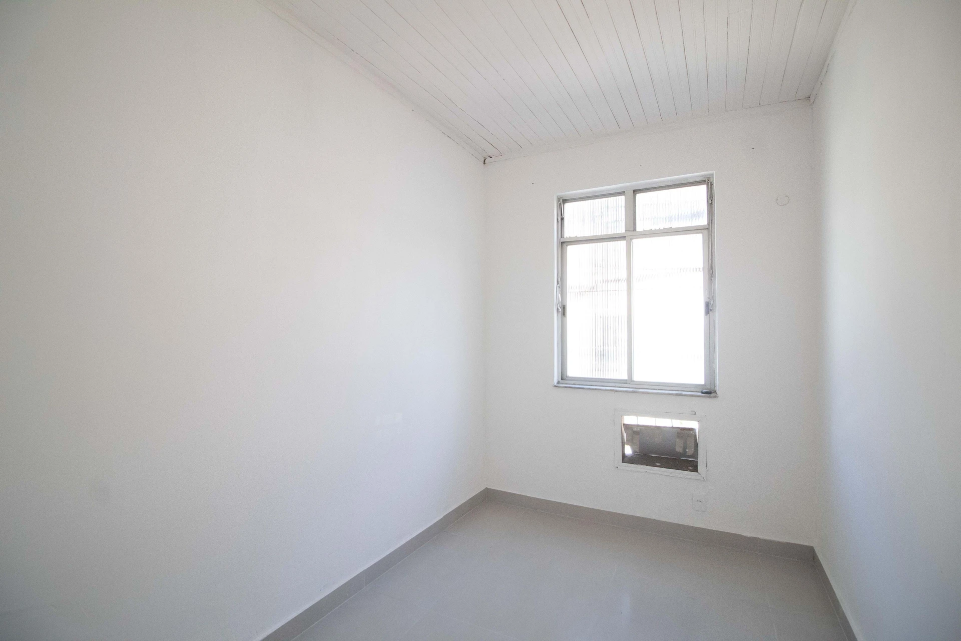 2-bedroom house with 1 bathroom, no parking; pets allowed — photo 24