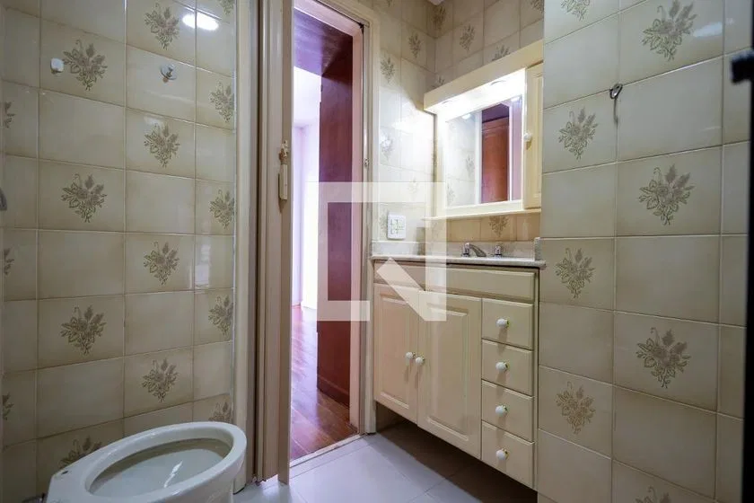 Apartment, 77 m², with wood or laminate floors — photo 14