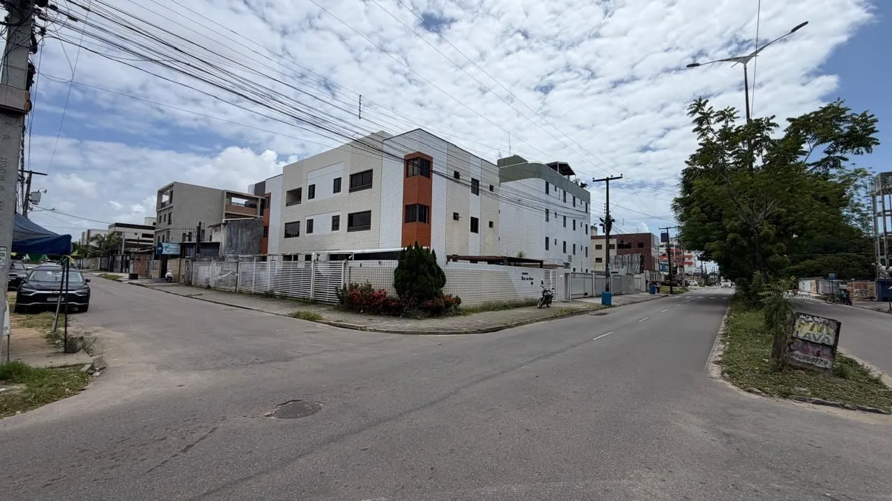 2-bedroom apartment with balcony and 2 bathrooms — photo 2