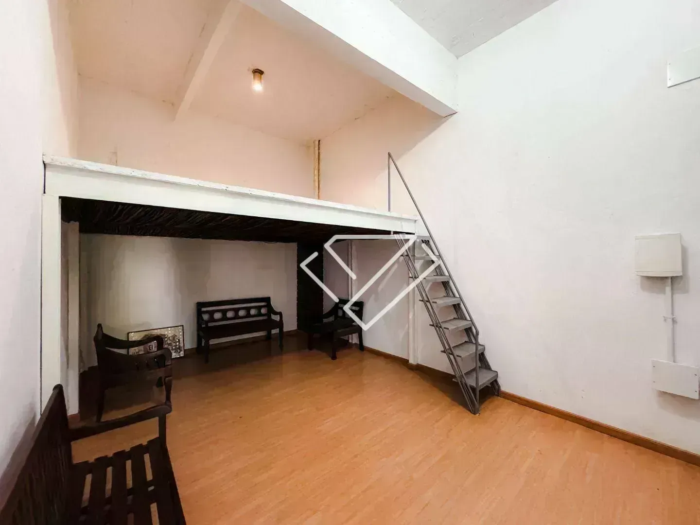 House with 3 bedrooms and 4 bathrooms on 600 m² — photo 15