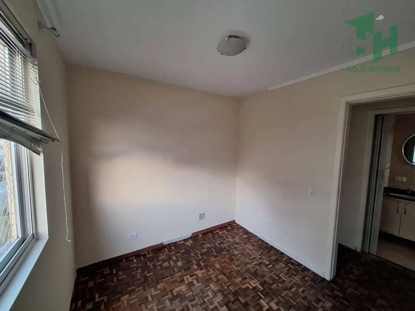Apartamento com piso de madeira ou laminado, Alto da Rua XV