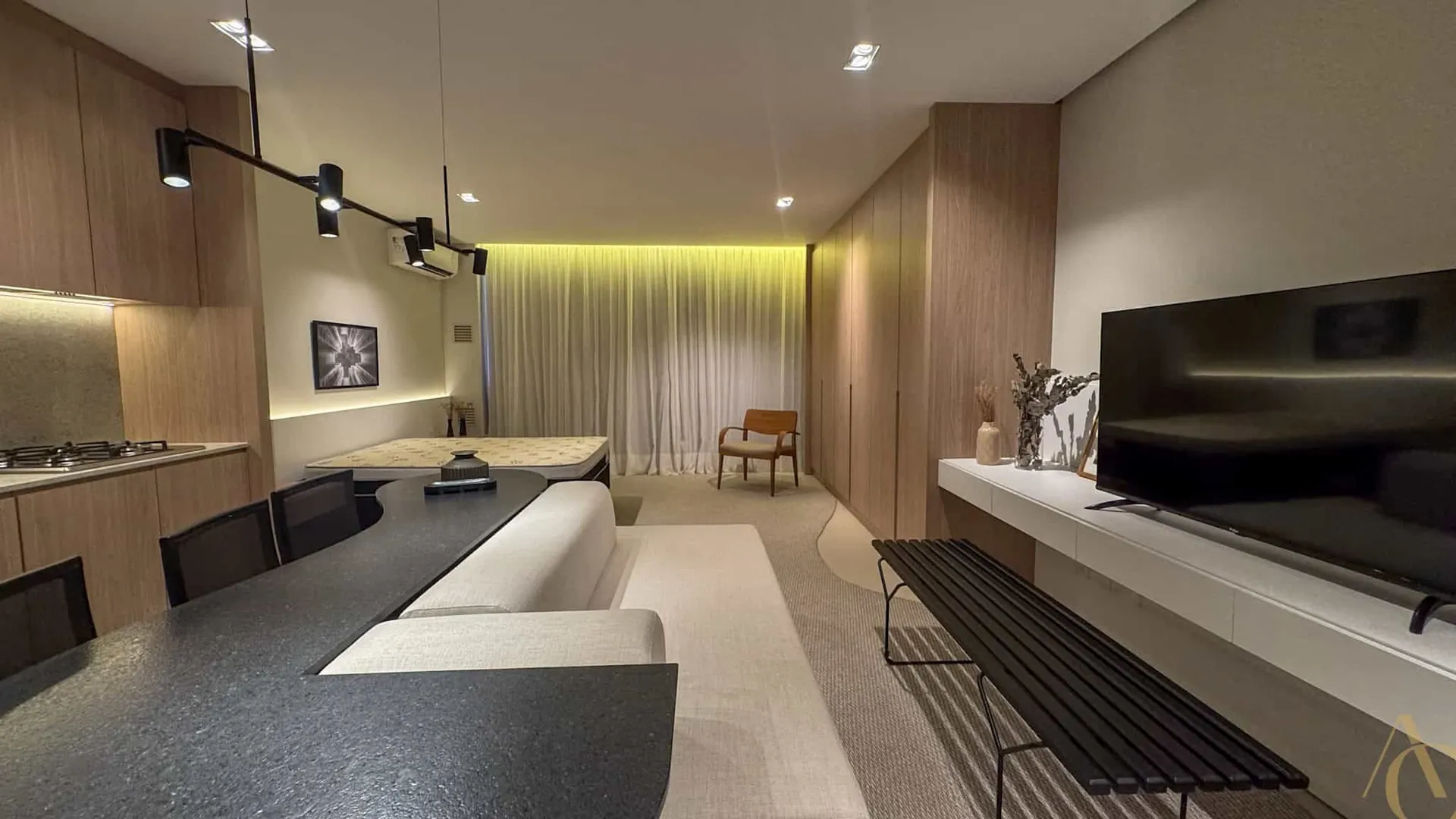 Furnished studio with integrated kitchen and 1 bathroom — photo 37