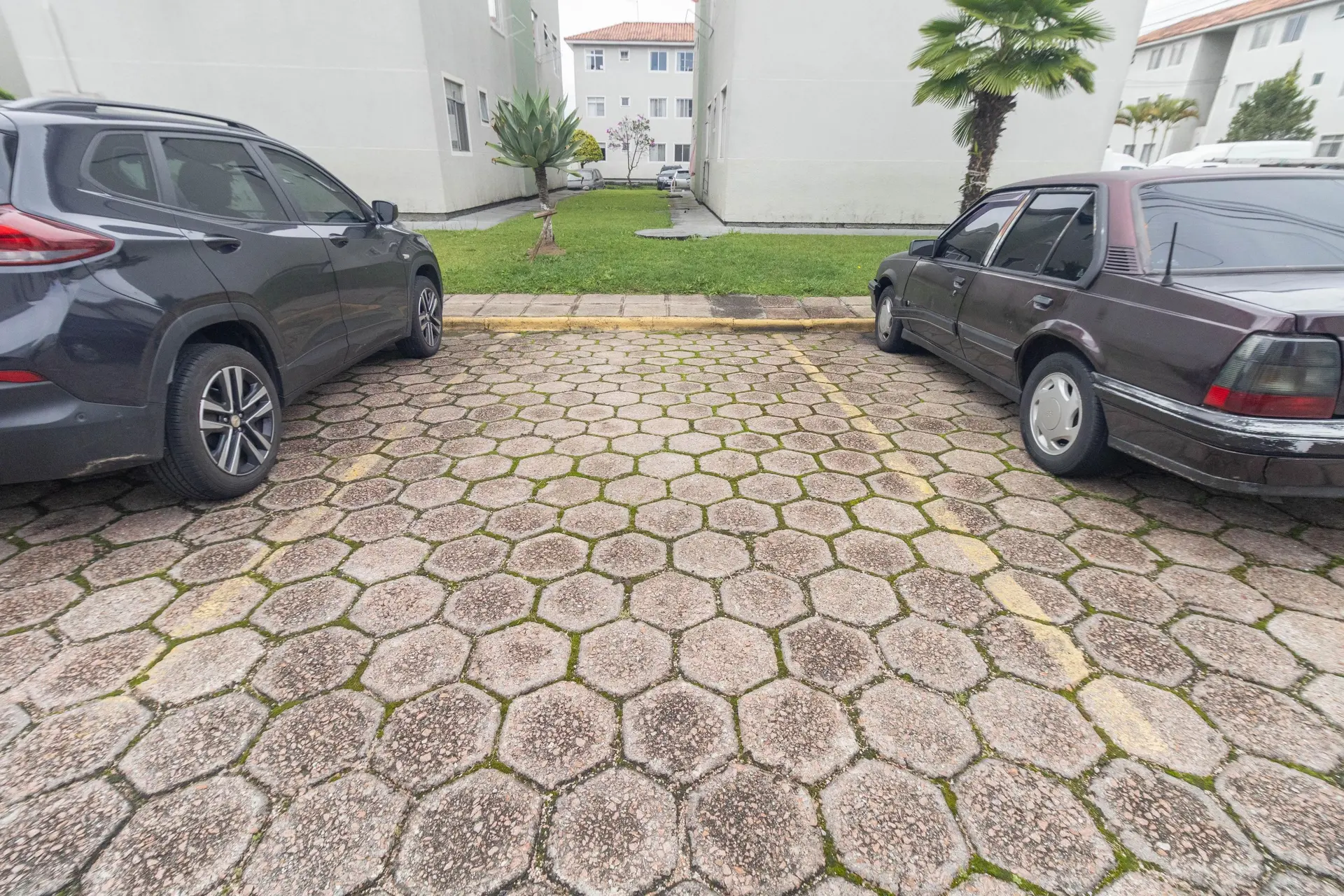 2-bedroom apartment with a washing machine in Curitiba — photo 7