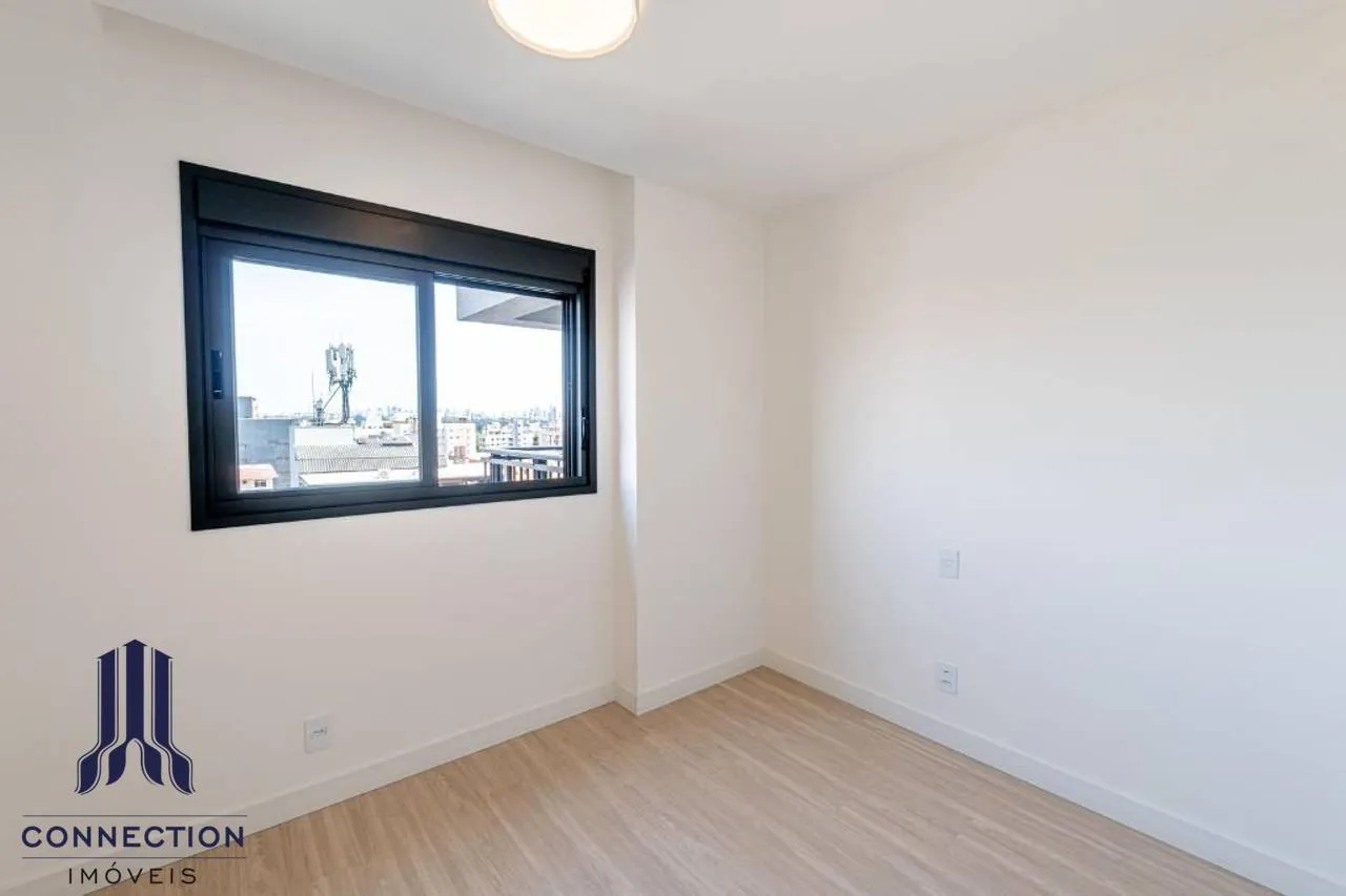 Floor-to-ceiling windows in a 2-bedroom apartment, 83 m² — photo 8