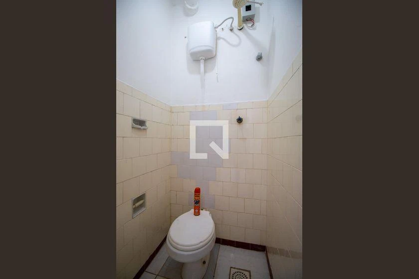 Квартира з 2 спальнями та дерев'яною підлогою або ламінатом — photo 6