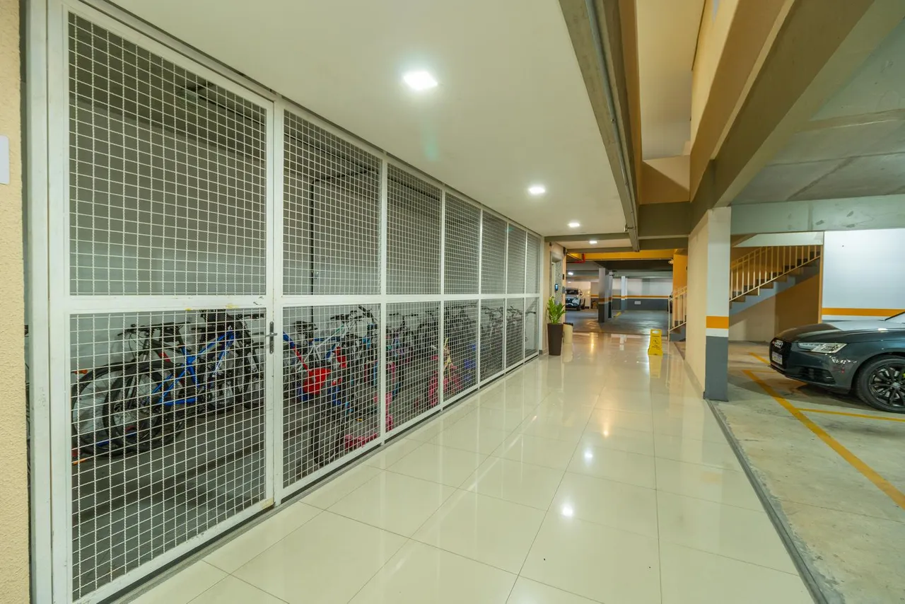 Unfurnished apartment with 2 bedrooms and 1 bath, 138 m² — photo 5