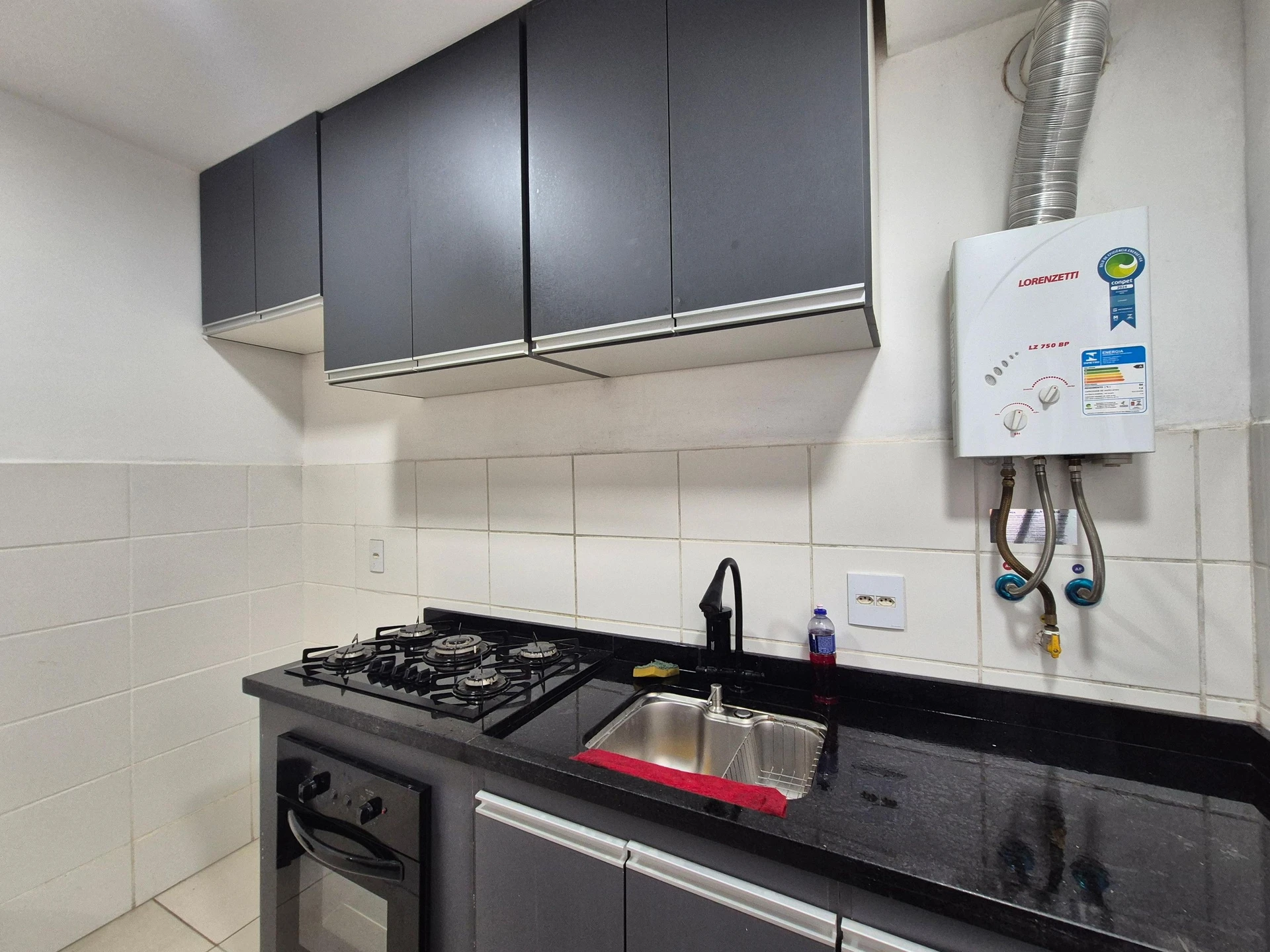 2-bedroom apartment in a building with a gym — photo 25