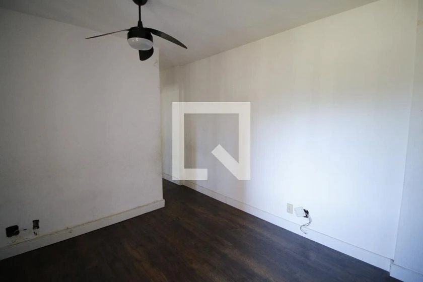 3-bedroom rental apartment with open-plan kitchen — photo 4