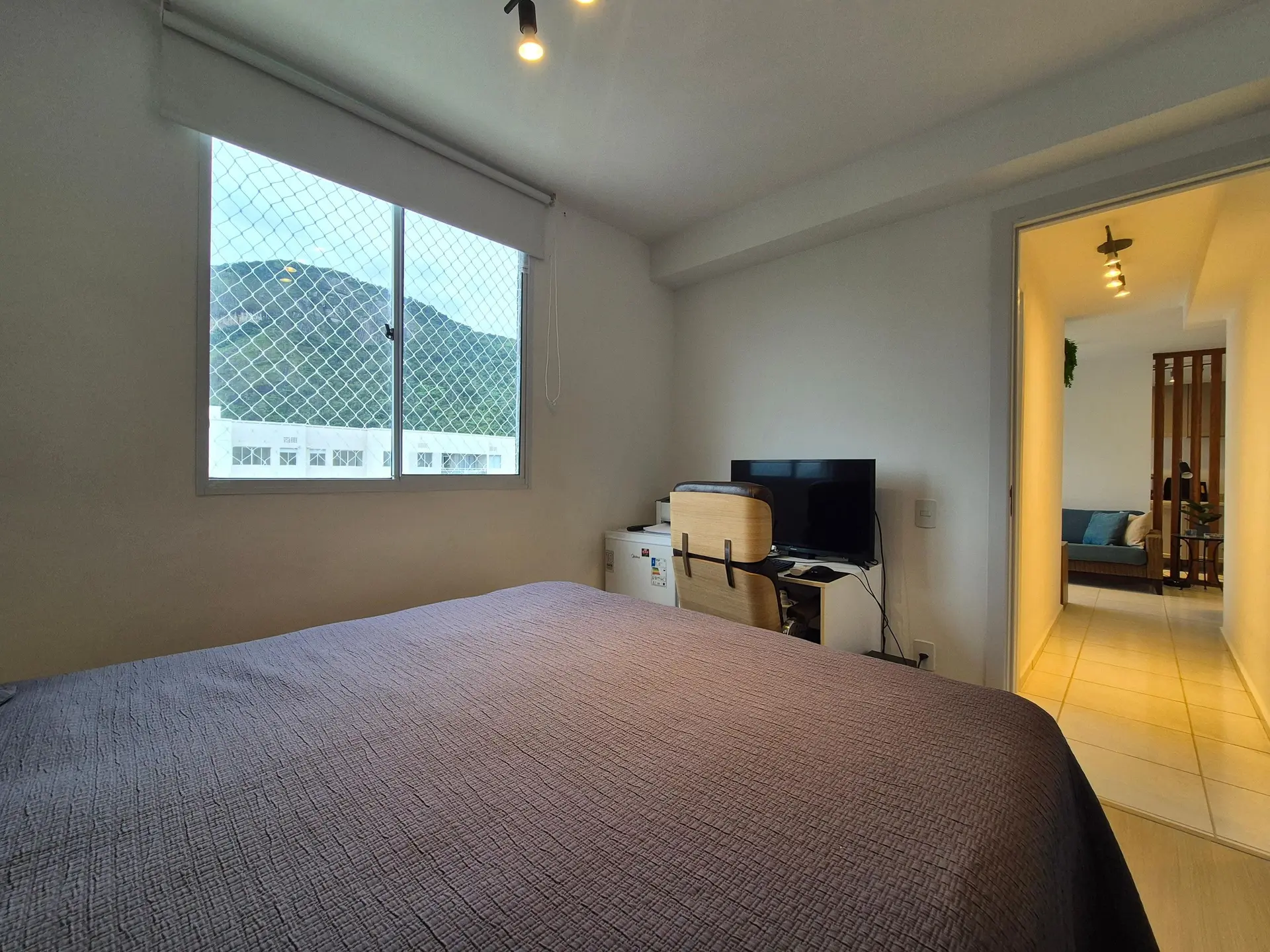 2-bedroom apartment with a home office — photo 25