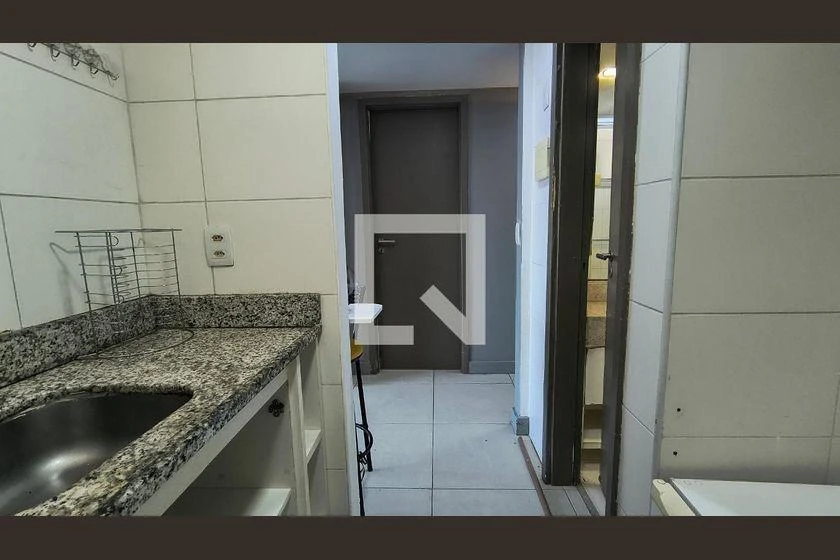 83 m² apartment with 1 en-suite and a balcony — photo 17