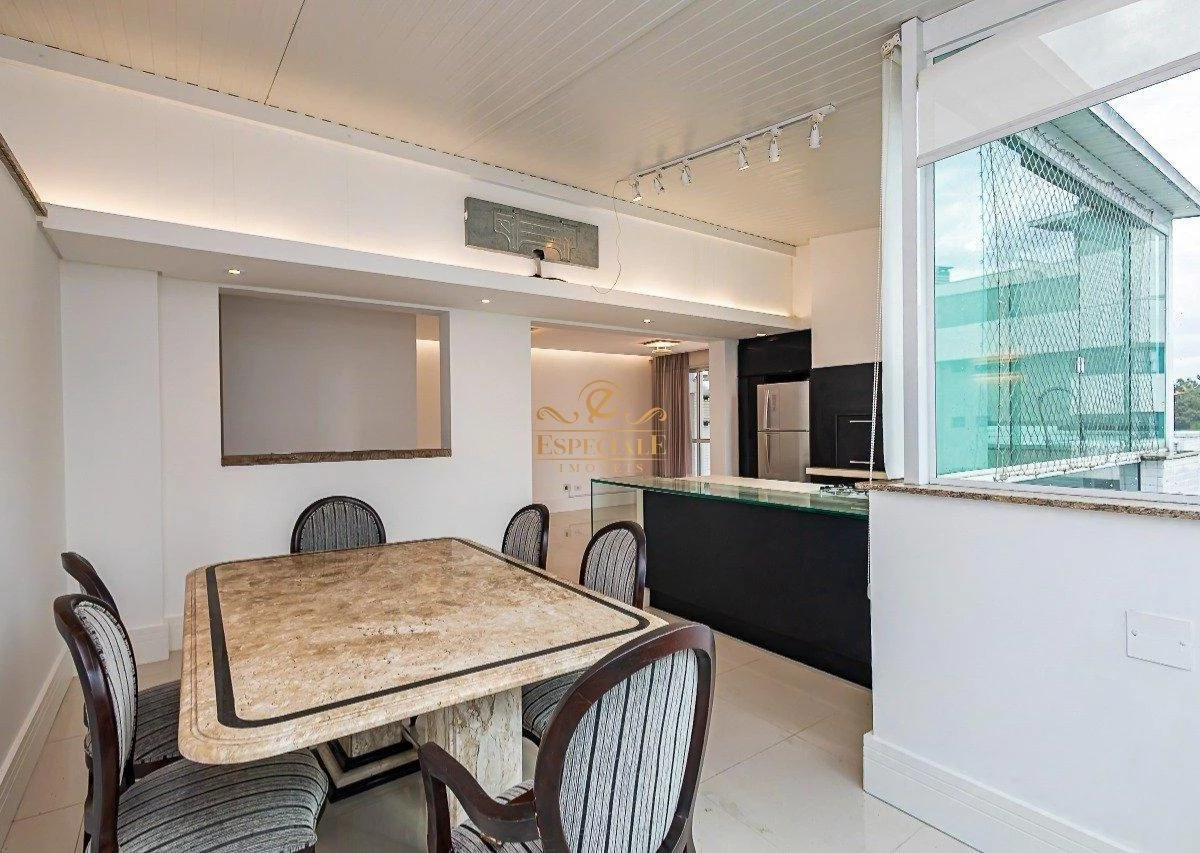 Apartamento, 193 m², com banheira — photo 12