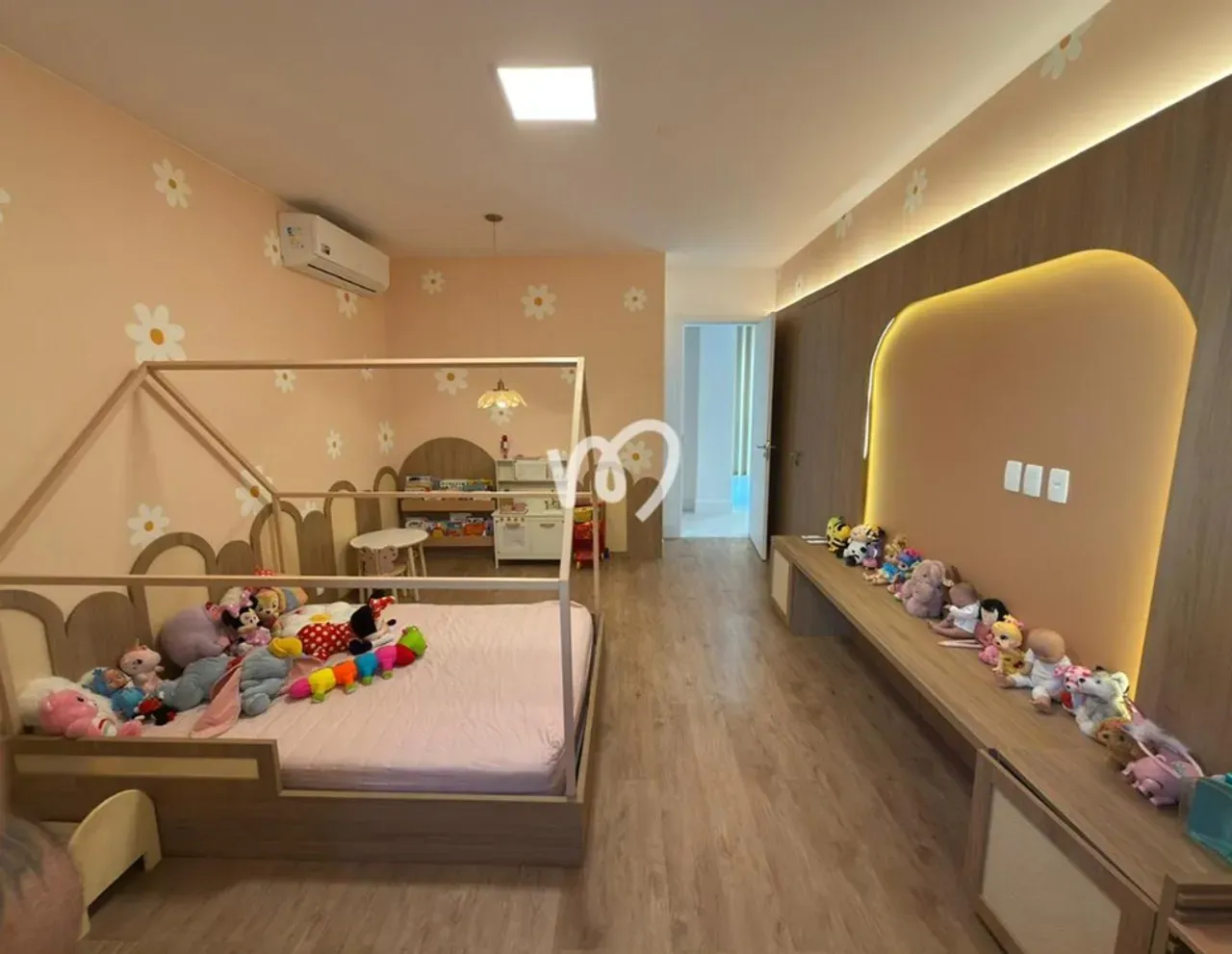 Furnished house with 5 bedrooms and an open kitchen — photo 36