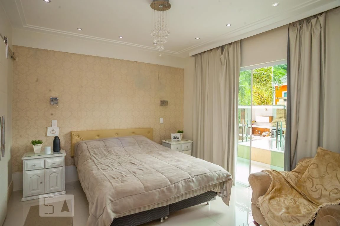 Власний басейн та 4 спальні: будинок 330 м² — photo 10