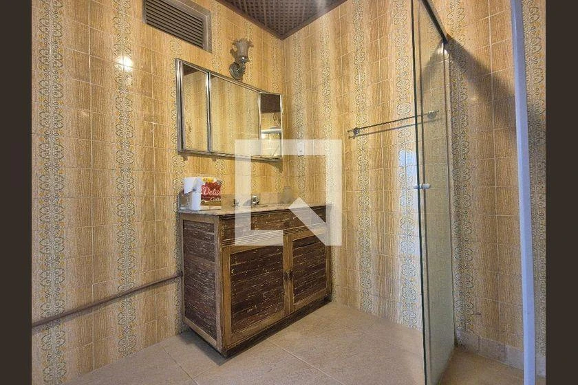 Casa para aluguel com 4 quartos e 2 suítes em 1500 m² — photo 37