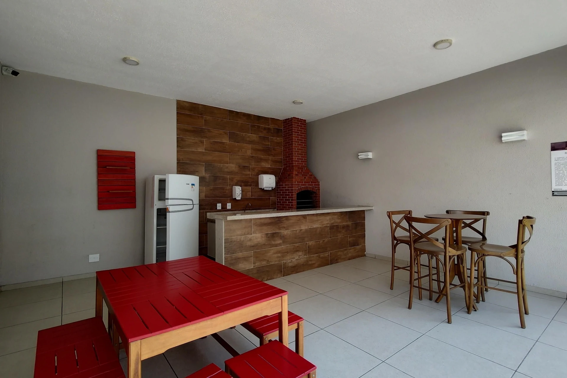 2-bedroom apartment with a glass-enclosed balcony — photo 45