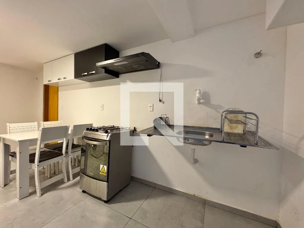 Apartamento mobiliado com 2 quartos e varanda — photo 18