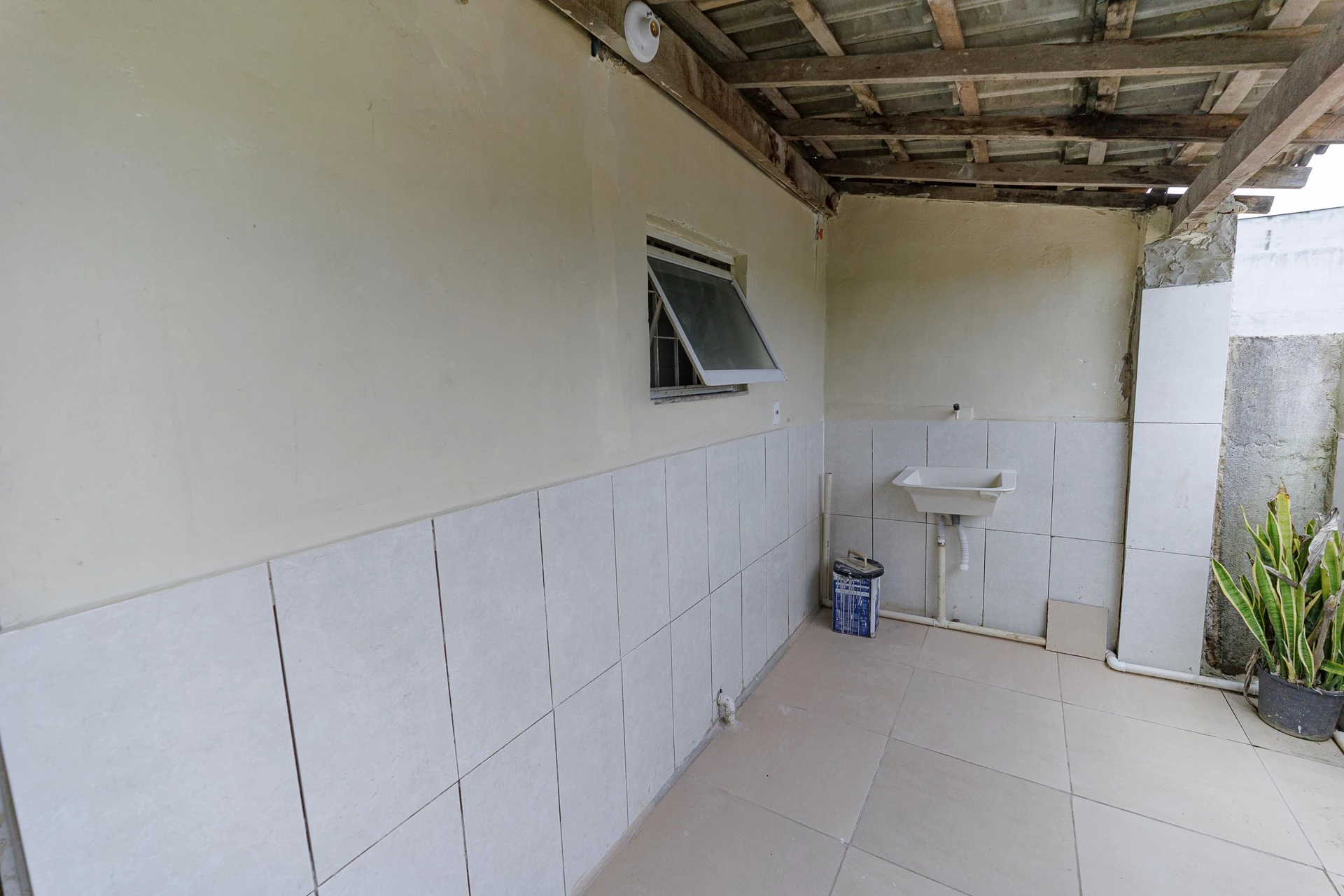 Casa de 80 m² com jardim e closet — photo 18