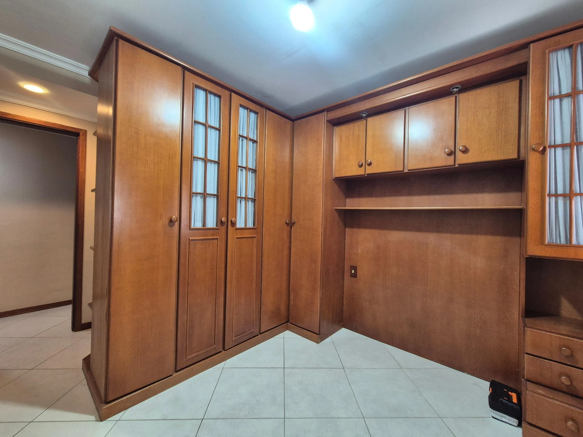 3-bedroom apartment with 1 en-suite and 3 parking spots — photo 7