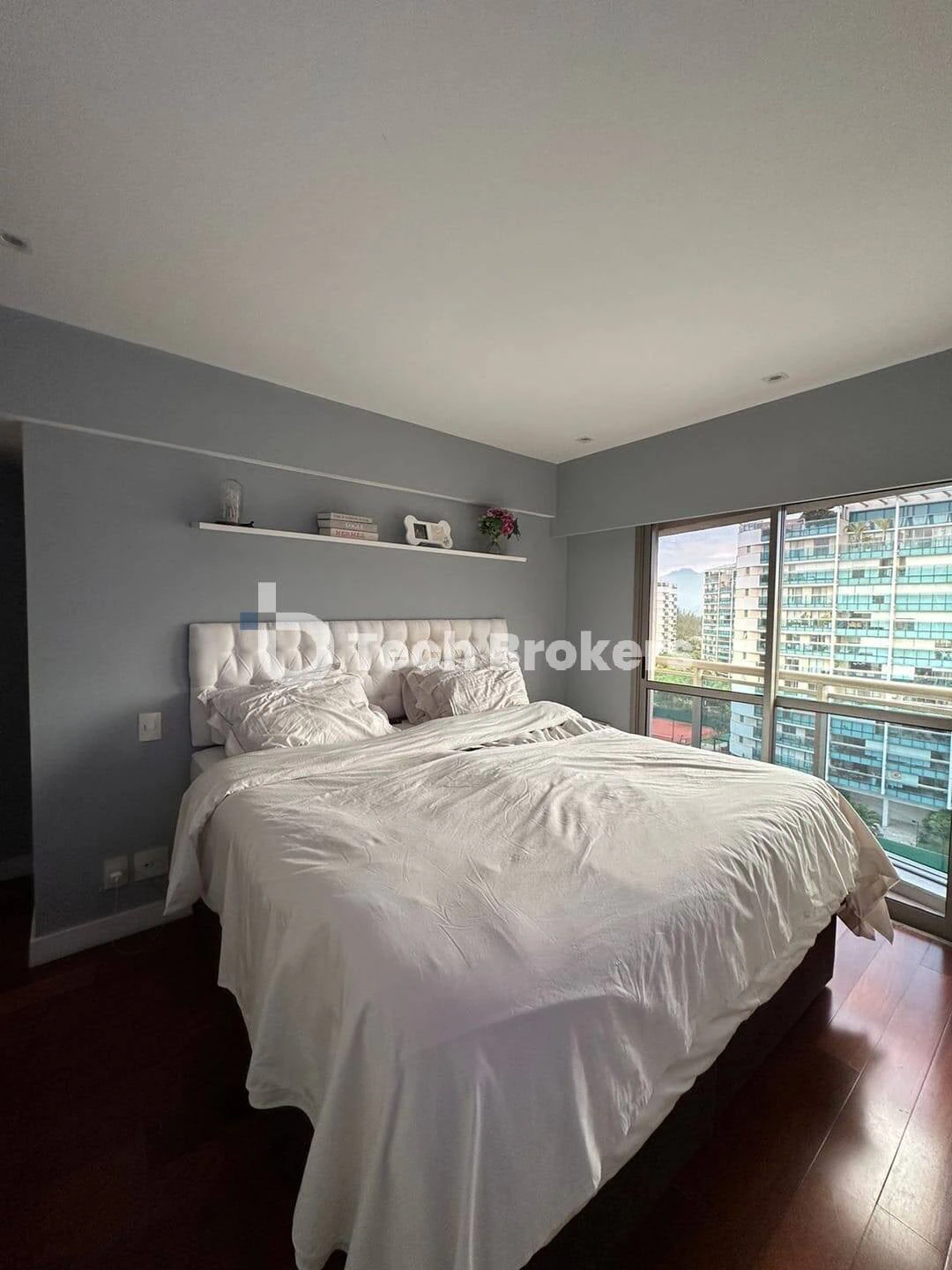 Park view in a 4-bedroom apartment, 206 m² — photo 6