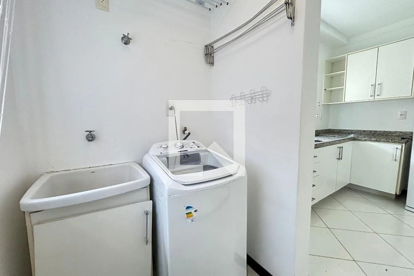 Стиральная машина и 1 спальня: квартира 50 м² — photo 13