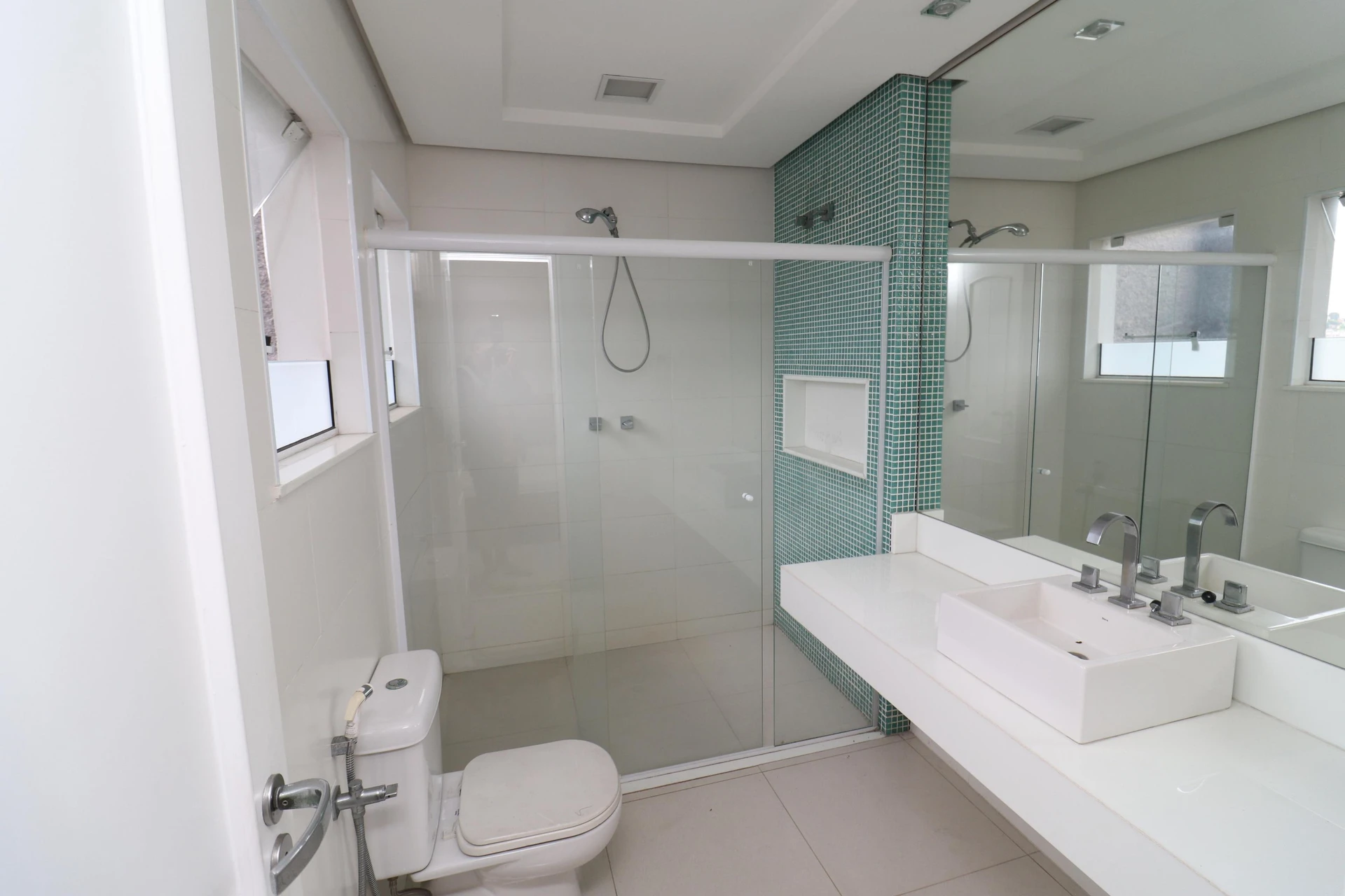 Vestidor y 5 dormitorios: casa de 420 m² — photo 36