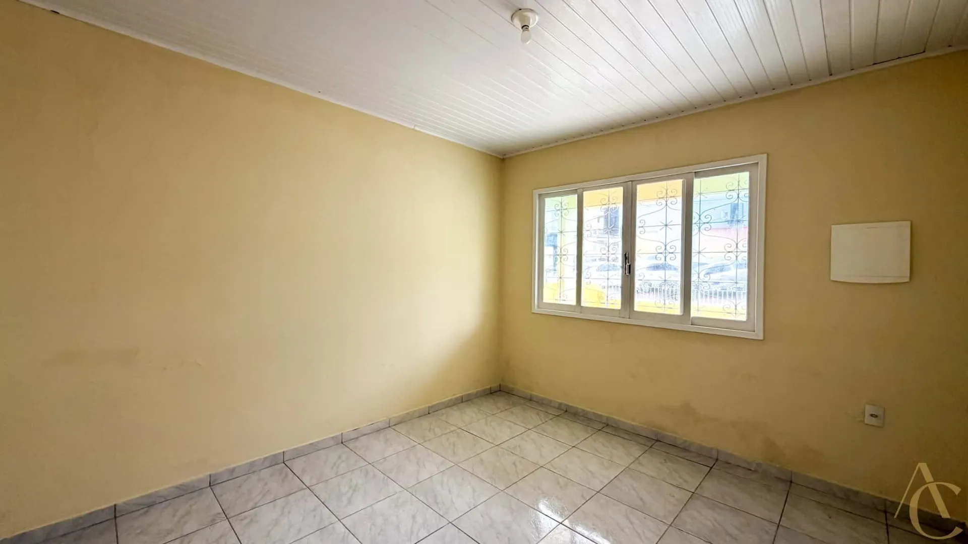 Casa residencial com 4 quartos e 1 banheiro, 263 m² — photo 25