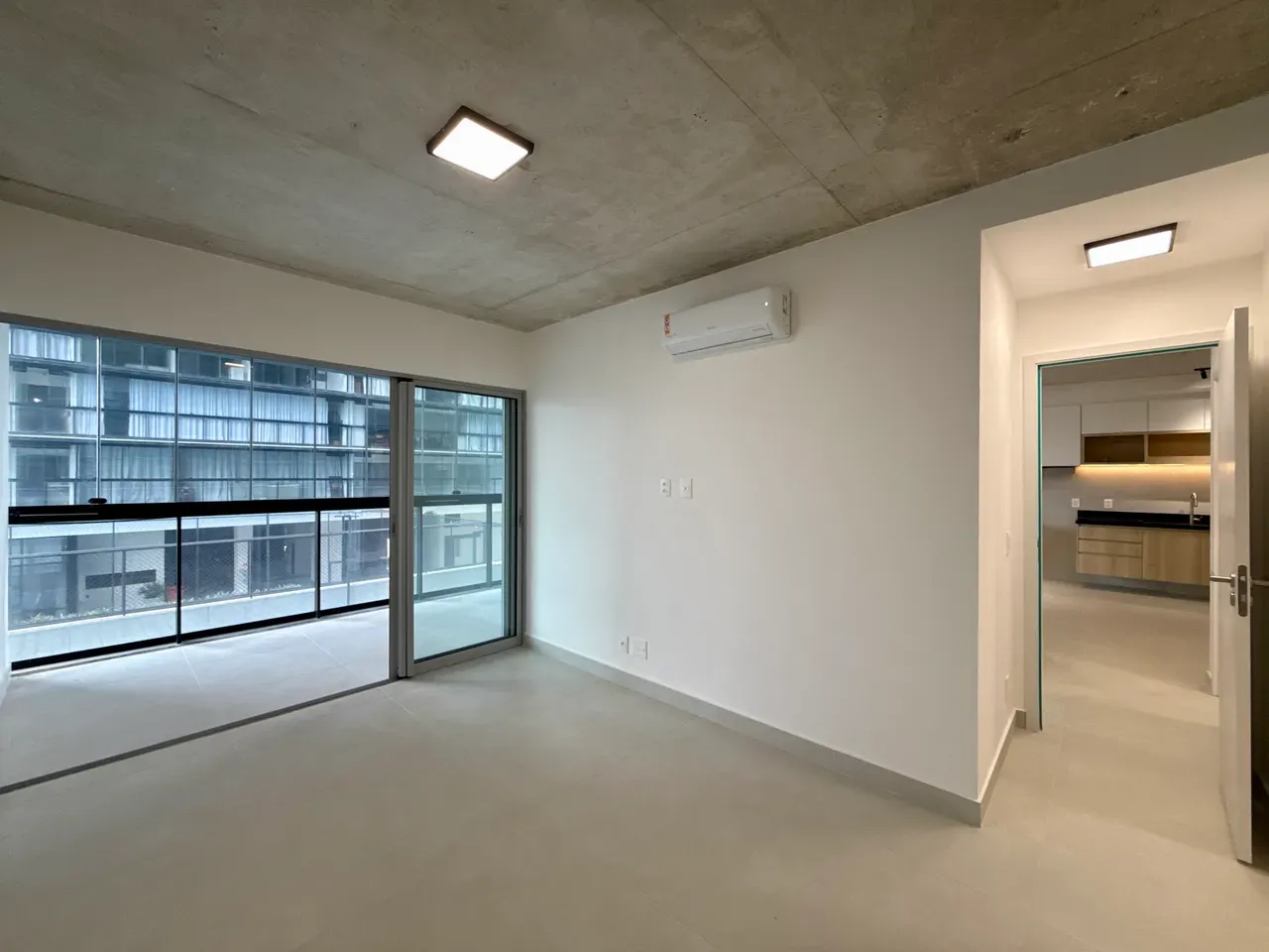 2 quartos e janelas do piso ao teto: apartamento de 84 m² — photo 8