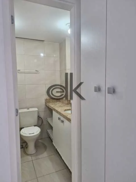 Apartment with 2 bedrooms, 3 bathrooms and a balcony — photo 8
