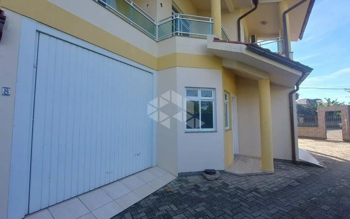 Apartamento de 130 m² con 3 dormitorios y balcón cerrado — photo 5