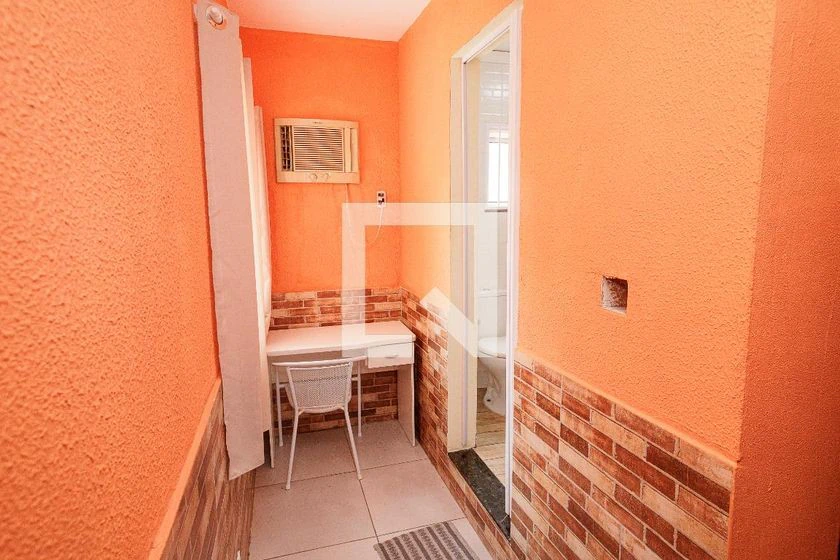 Furnished house with a pool and 3 bedrooms — photo 14