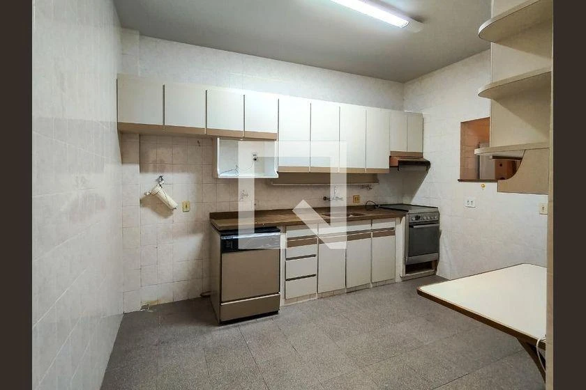 4-bedroom apartment with 3 bathrooms and 128 m² view — photo 41