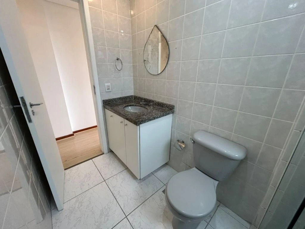 3-bedroom apartment with a home office in Curitiba — photo 31