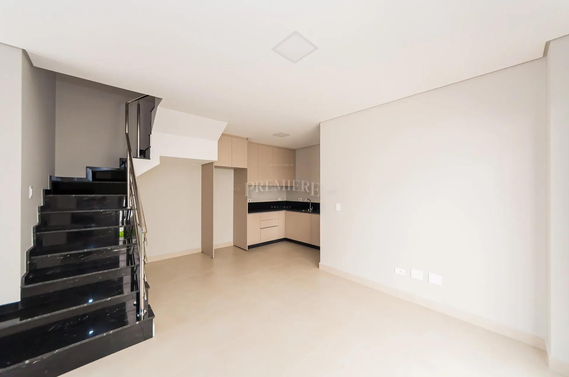 House, 97 m², with a glass-enclosed balcony — photo 11
