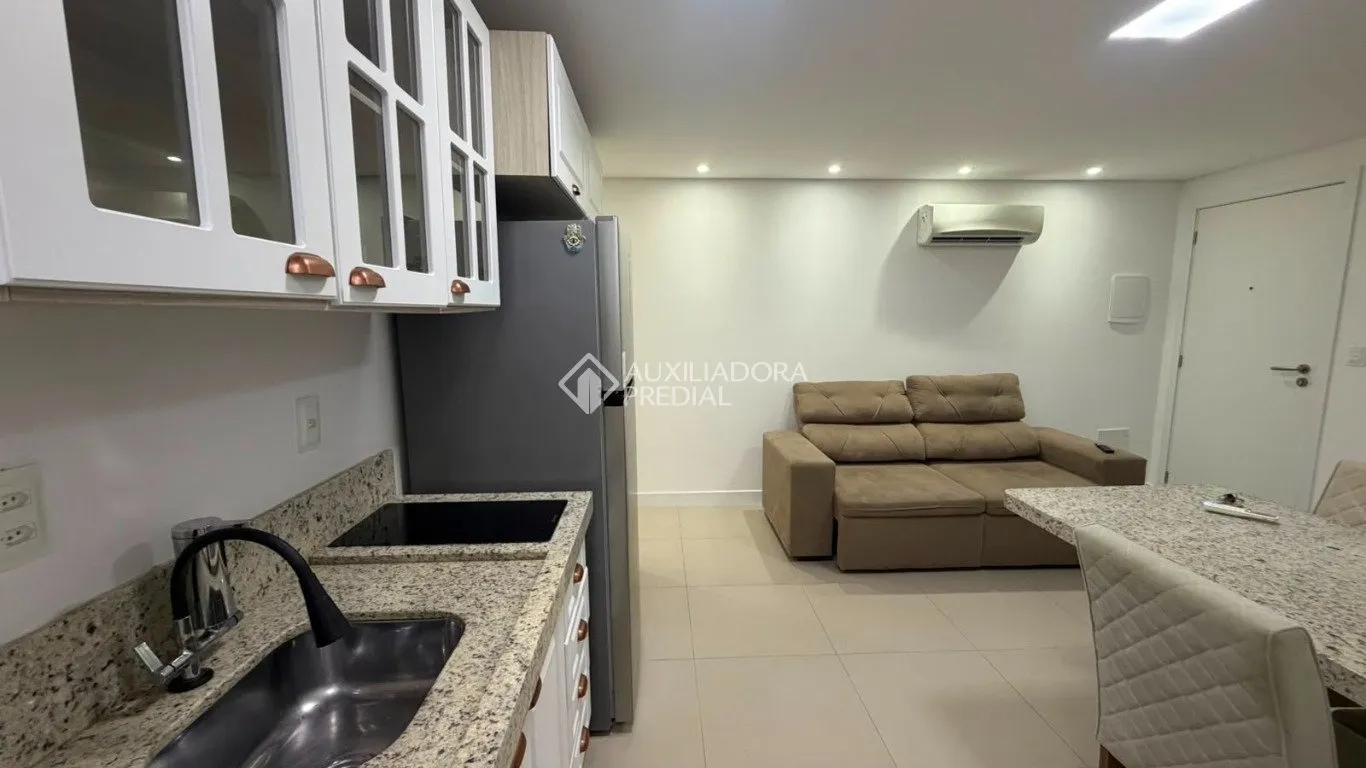 Furnished 1-bedroom apartment with 1 bathroom — photo 9