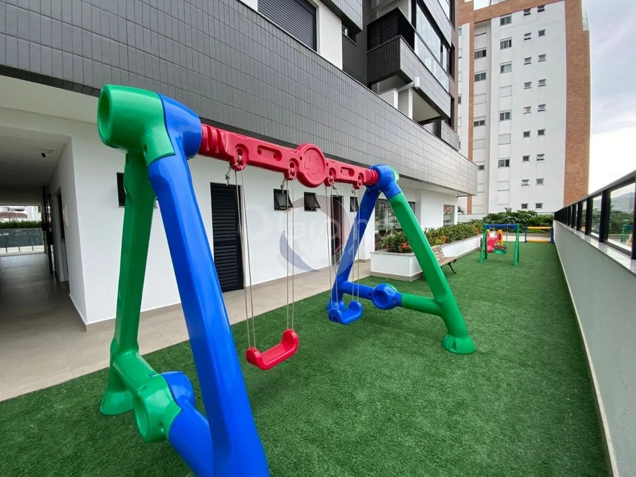 Departamento de 2 dormitorios en edificio con piscina — photo 35