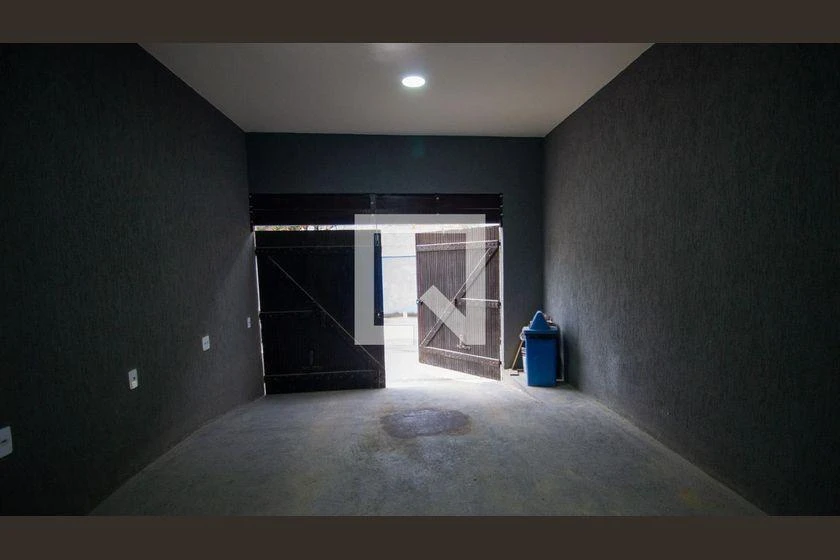 Furnished rental house with 250 m² and 2 bedrooms — photo 36