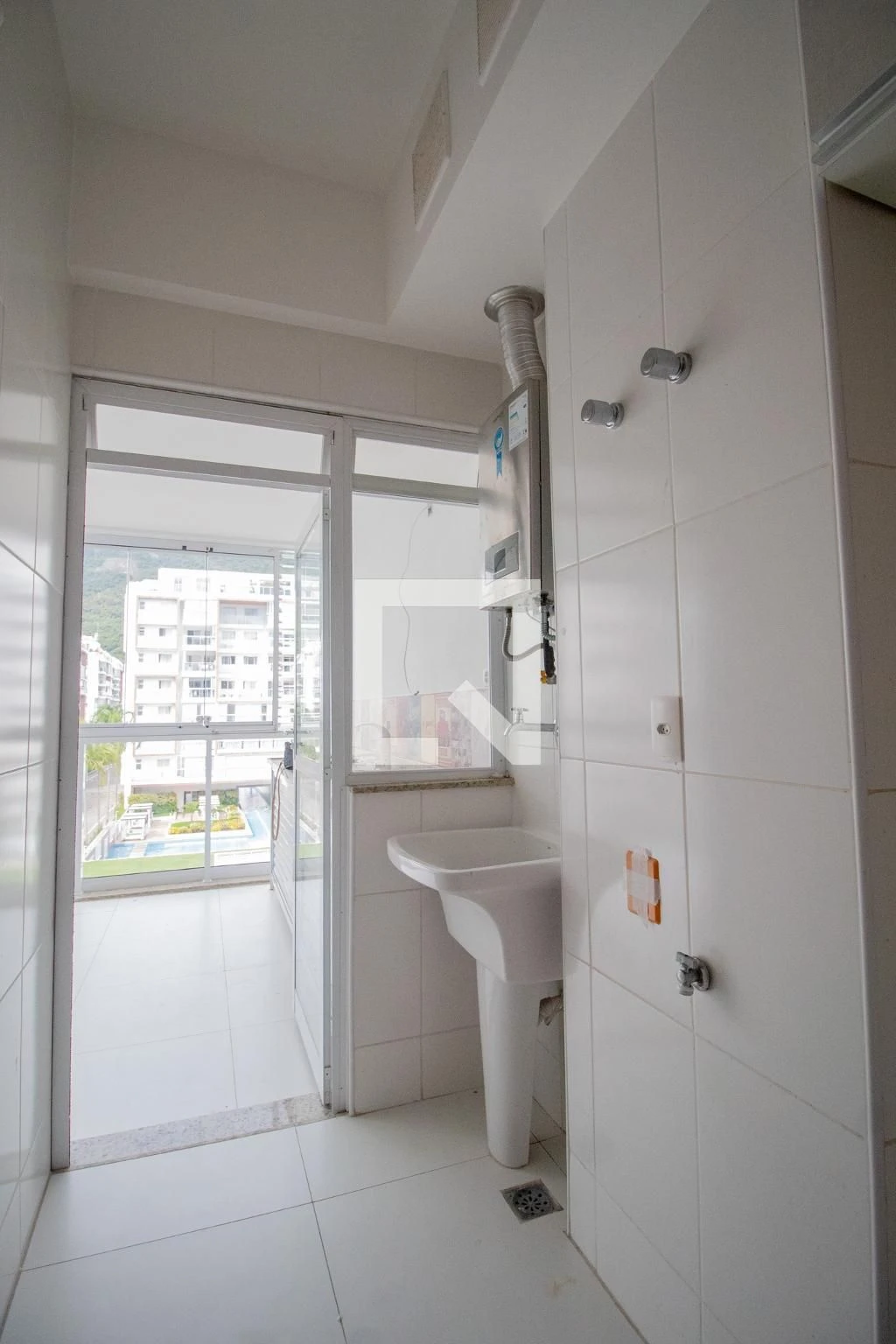 3-bedroom apartment in a building with a sauna — photo 17