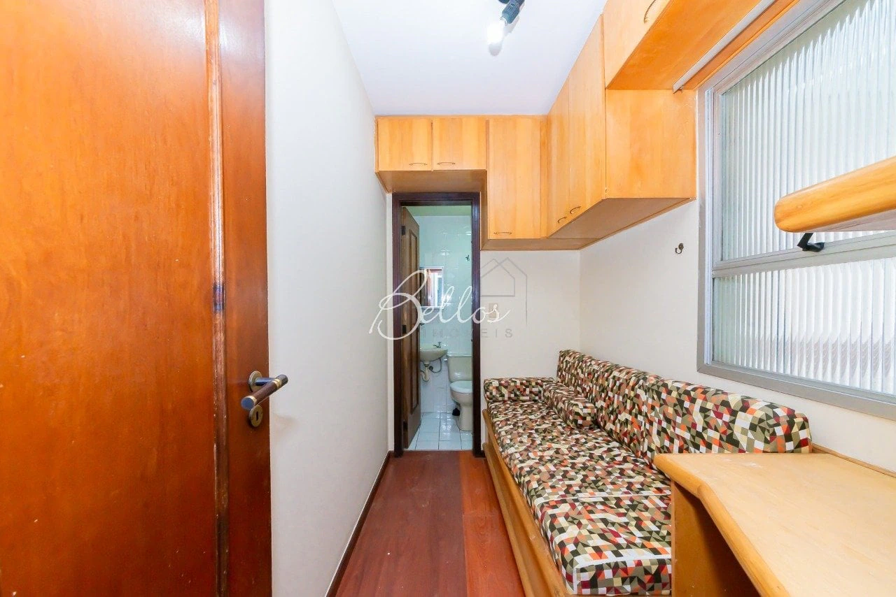 3-bedroom apartment with a bathtub — photo 5
