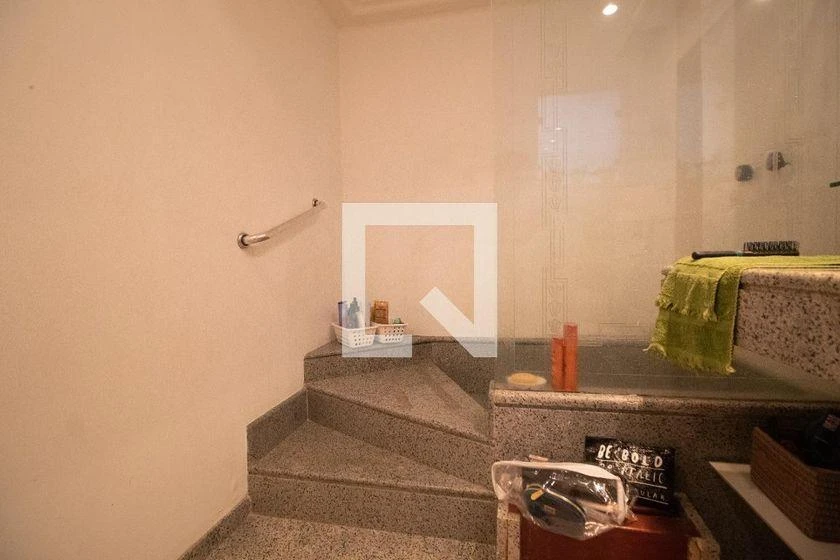 Penthouse for rent with 4 bedrooms and 210 m² — photo 39