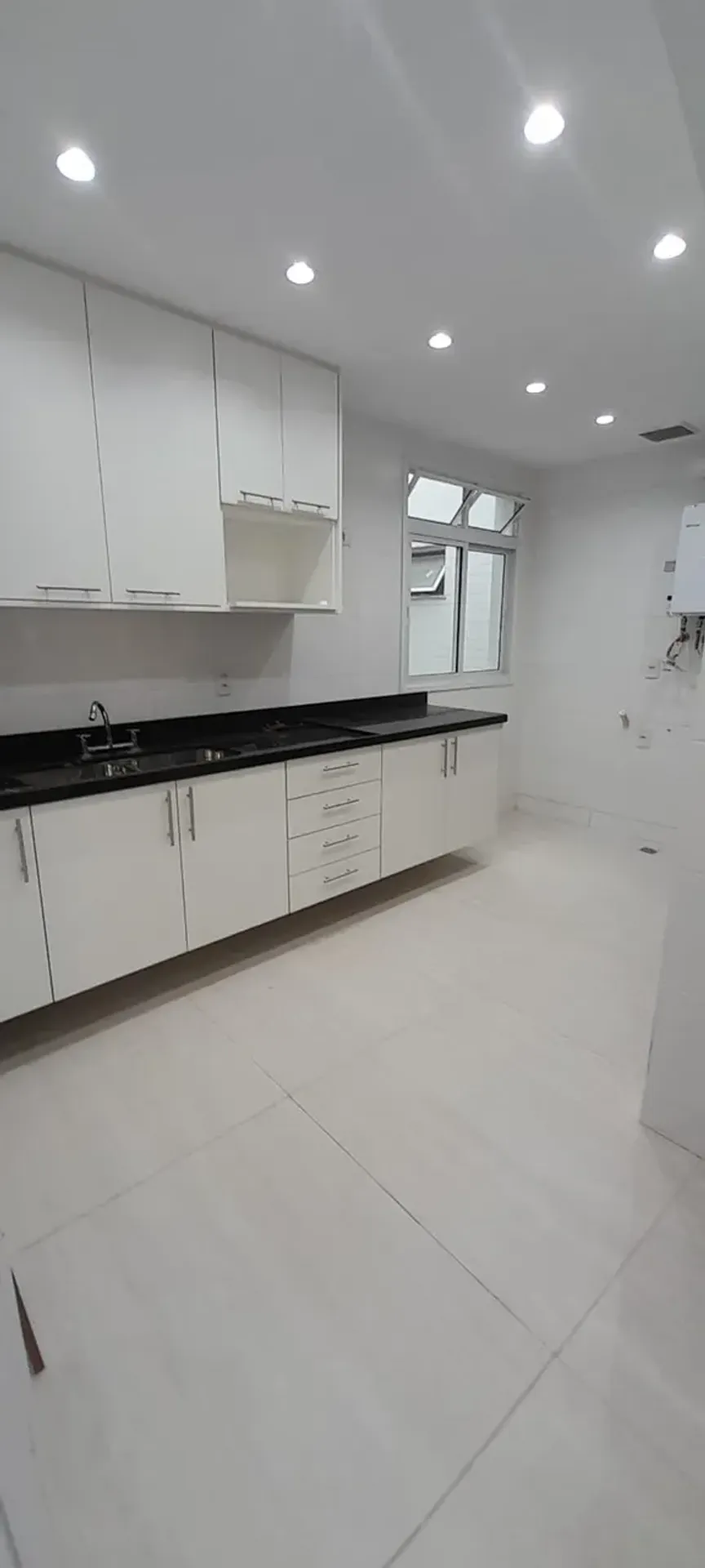Квартира 300 м² з видом на воду та панорамними вікнами — photo 14