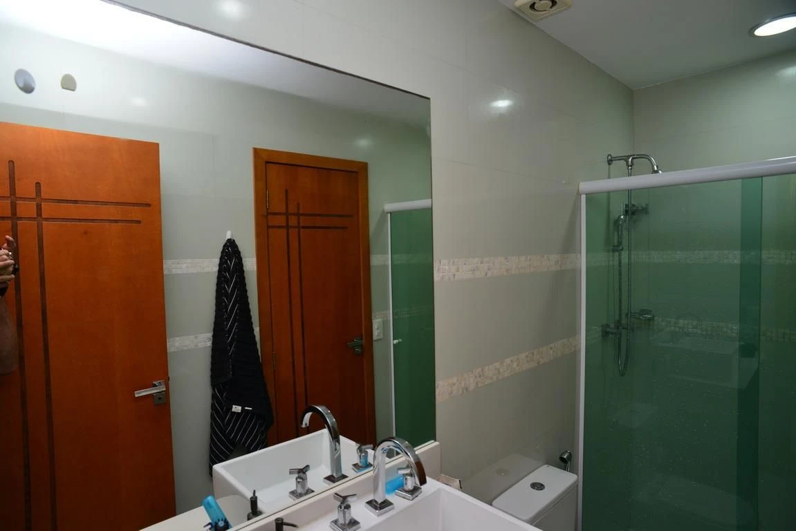 260 m² house with floor-to-ceiling windows and a jacuzzi — photo 53