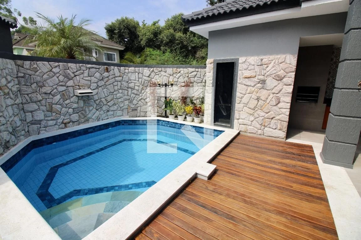 260 m² house with a jacuzzi and a private pool — photo 41